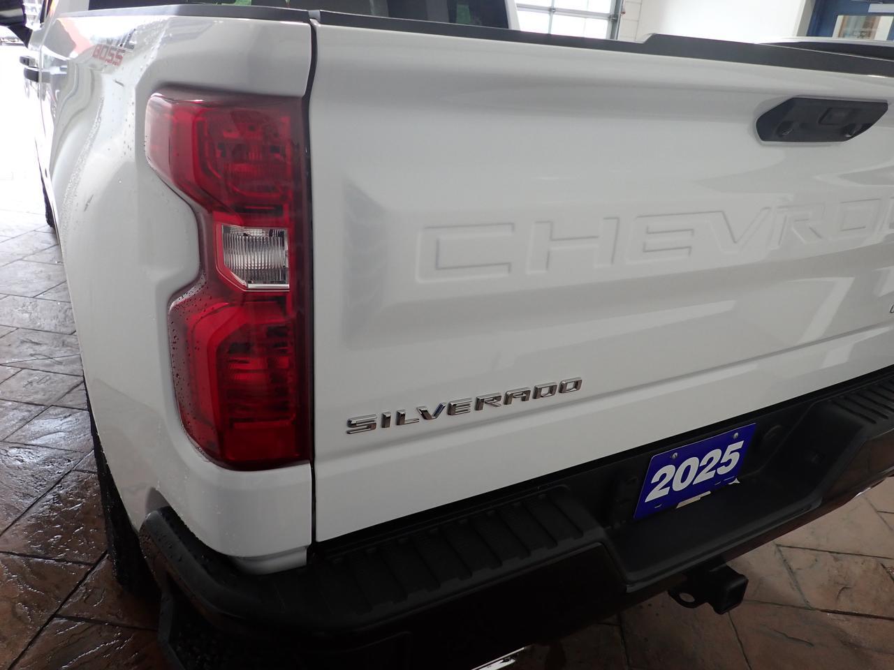 2025 Chevrolet Silverado 1500 Custom Trail Boss 4WD Listowel ON