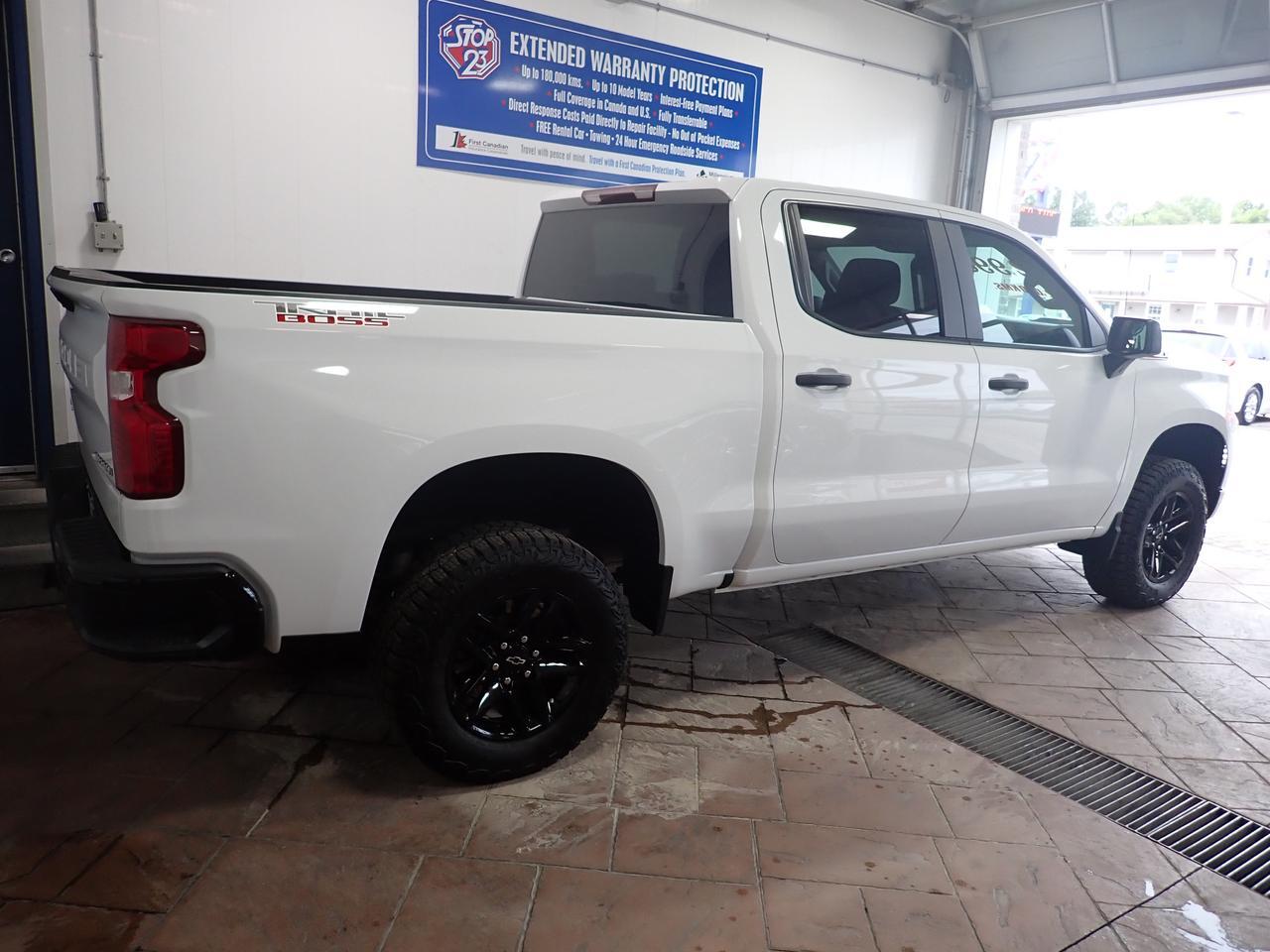 2025 Chevrolet Silverado 1500 Custom Trail Boss 4WD Listowel ON