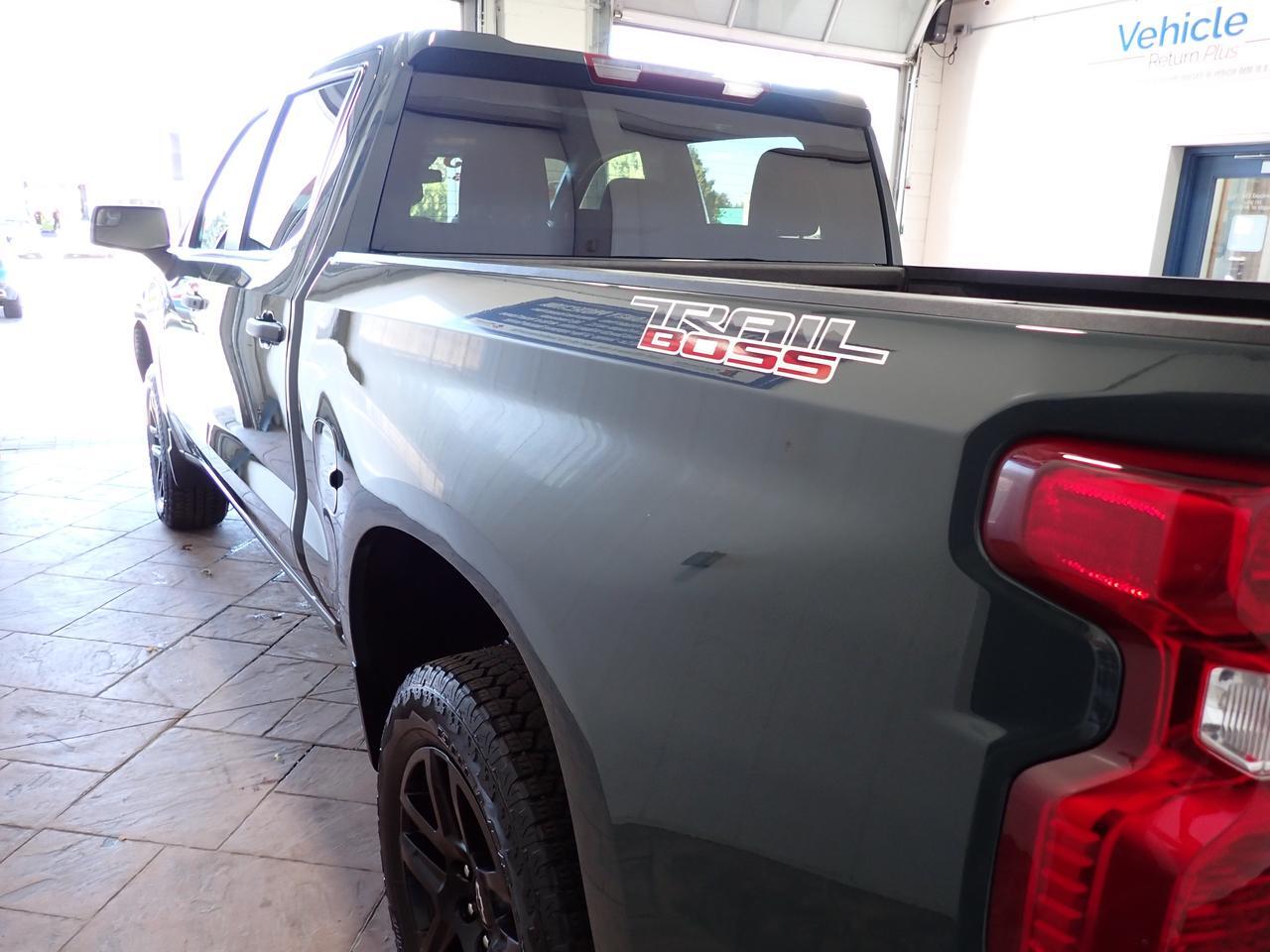 2025 Chevrolet Silverado 1500 Custom Trail Boss 5'8" BOX 4WD *DIESEL* Listowel ON