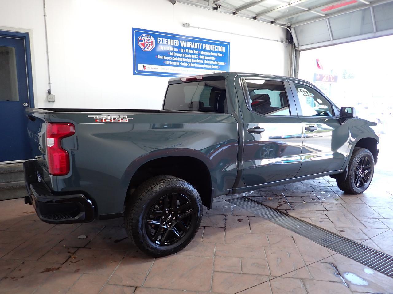 2025 Chevrolet Silverado 1500 Custom Trail Boss 5'8" BOX 4WD *DIESEL* Listowel ON