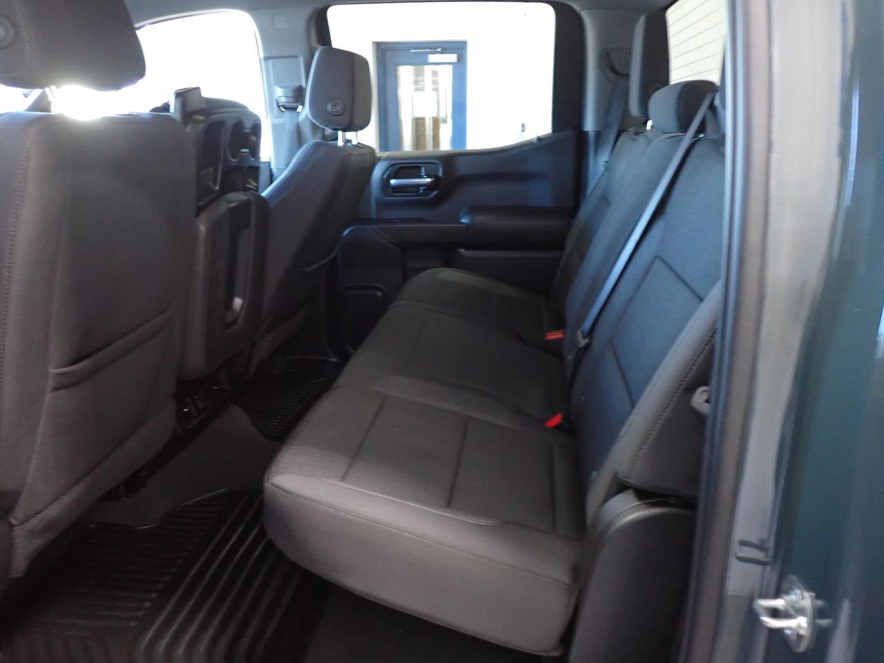 2025 Chevrolet Silverado 1500 Custom Trail Boss 5'8" BOX 4WD *DIESEL* Listowel ON