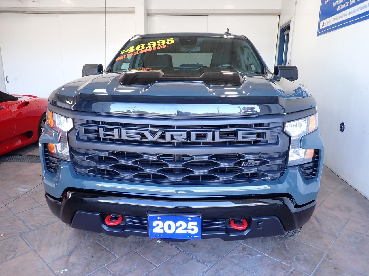 2025 Chevrolet Silverado 1500 Custom Trail Boss 5'8" BOX 4WD *DIESEL* Listowel ON