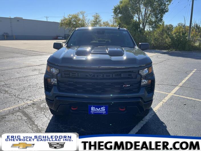 2025 Chevrolet Silverado 1500 Custom Trail Boss Crew Cab 4WD 5.3L w/Off-RoadSteps Spray-OnBedliner RearWheelhouseLiners Milwaukee WI