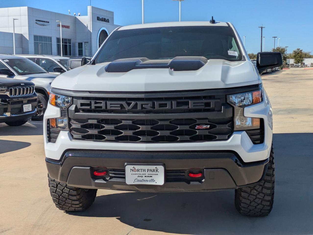 2025 Chevrolet Silverado 1500 Custom Trail Boss Castroville TX