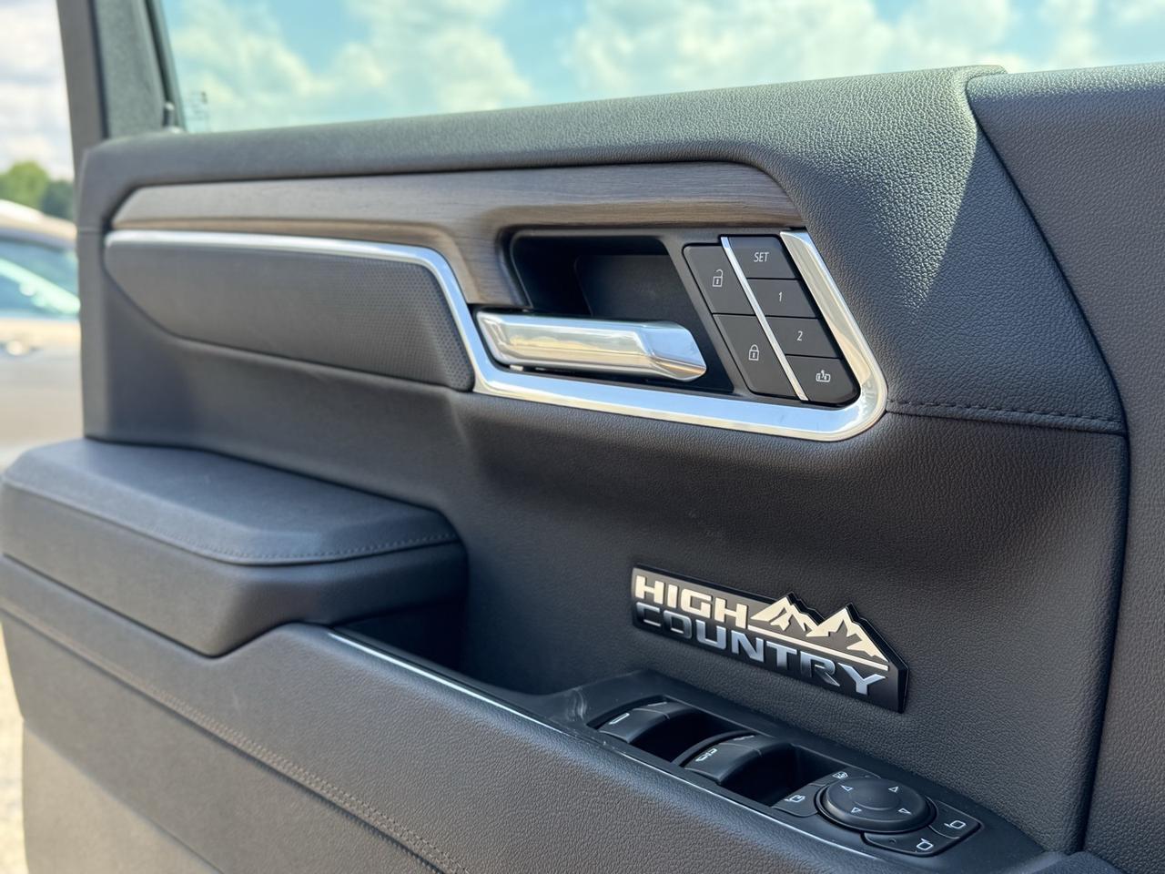 2025 Chevrolet Silverado 1500 High Country Crestwood KY