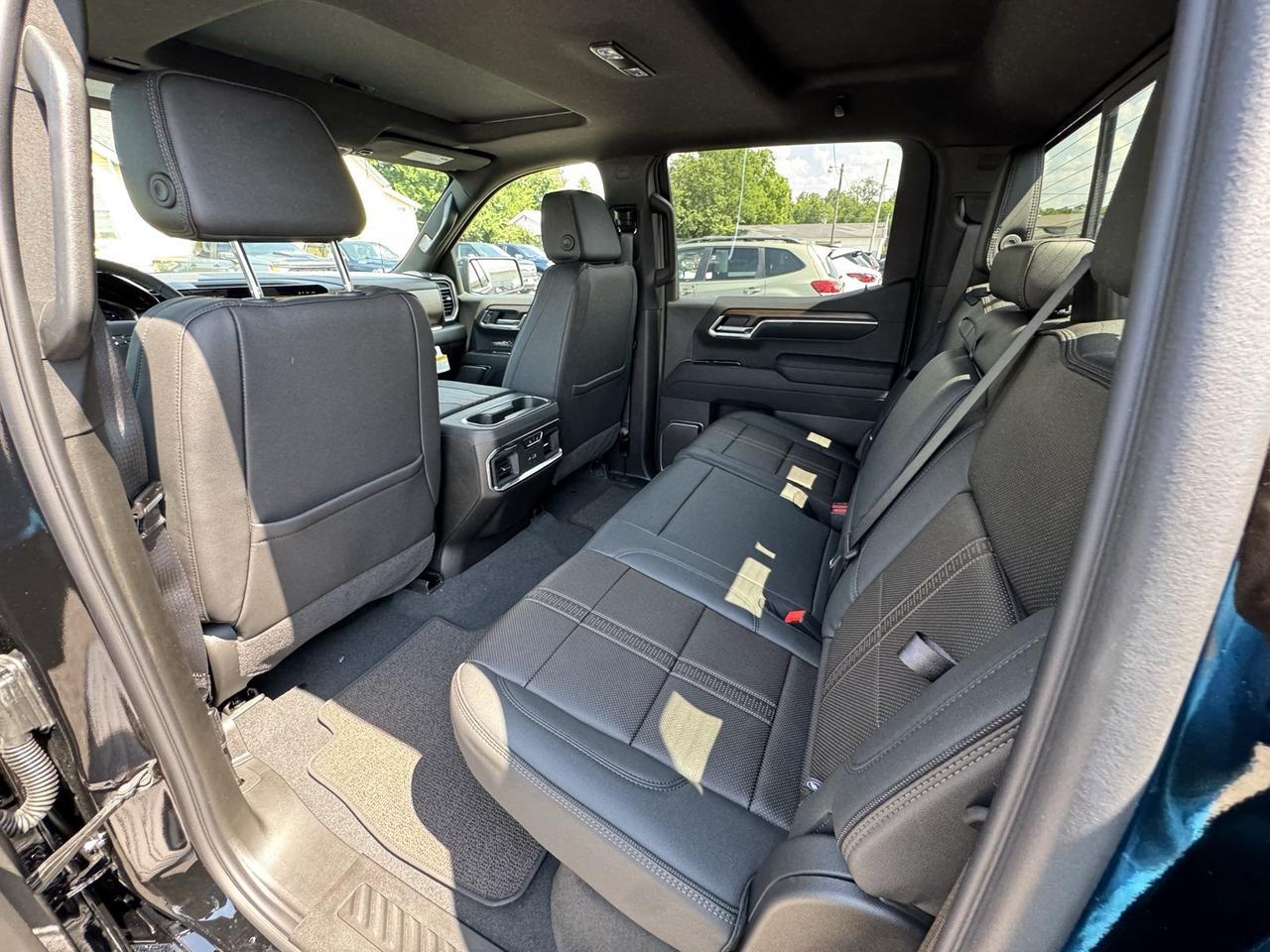 2025 Chevrolet Silverado 1500 High Country Crestwood KY