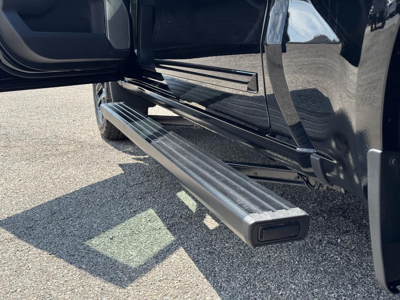 2025 Chevrolet Silverado 1500 High Country Crestwood KY