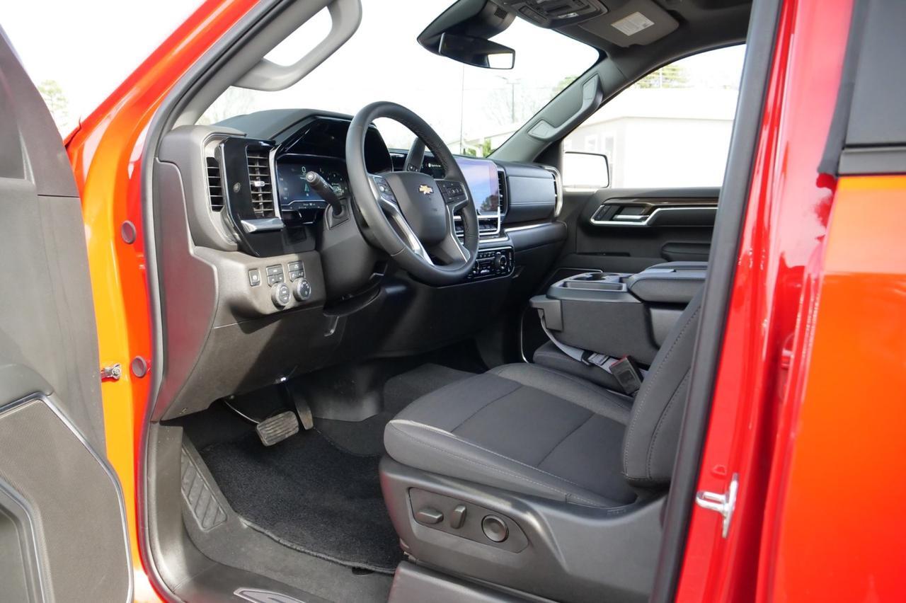 2025 Chevrolet Silverado 1500 LT 4X4 / All Star Edition / 5.3L V8! Lincolnton NC