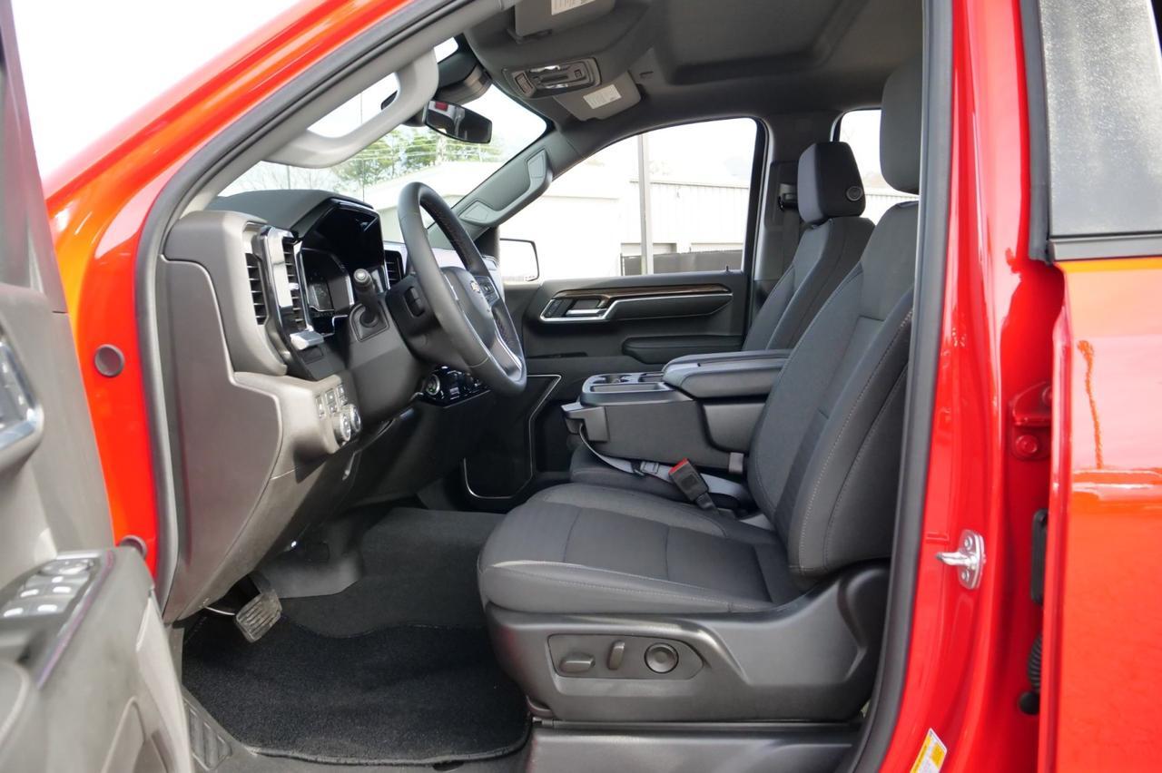 2025 Chevrolet Silverado 1500 LT 4X4 / All Star Edition / 5.3L V8! Lincolnton NC