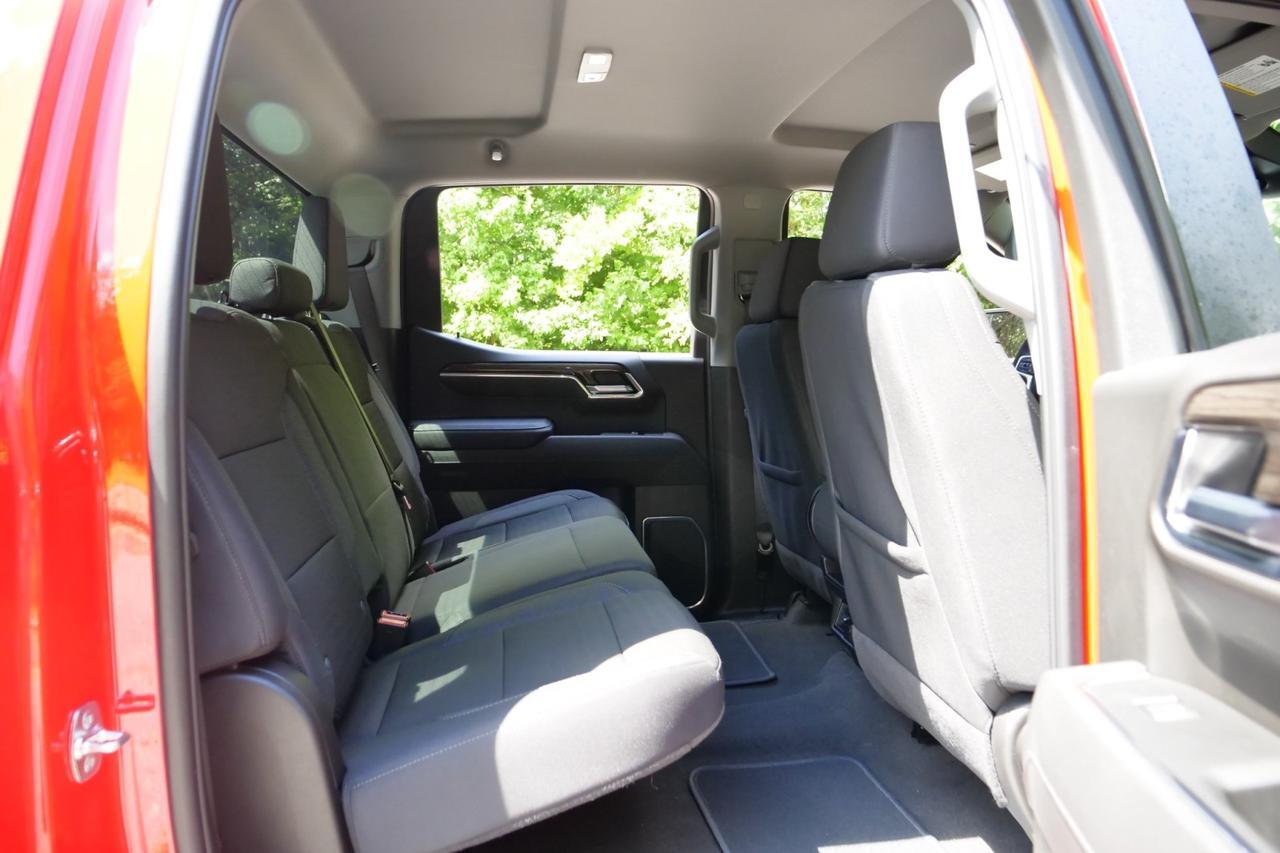 2025 Chevrolet Silverado 1500 LT 4X4 / Duramax 3.0L Diesel / Navigation! High Point NC
