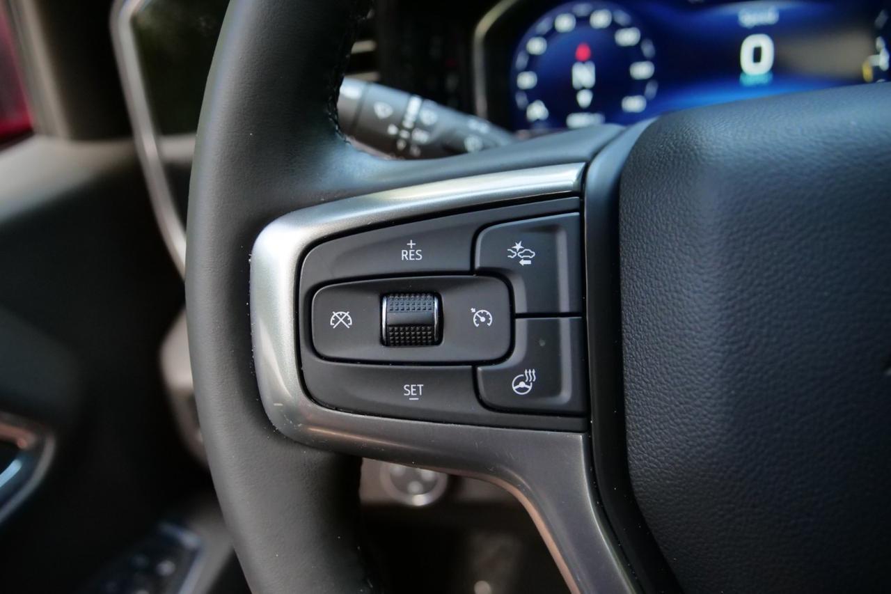 2025 Chevrolet Silverado 1500 LT 4X4 / Duramax 3.0L Diesel / Navigation! High Point NC