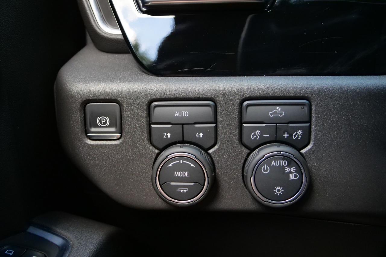2025 Chevrolet Silverado 1500 LT 4X4 / Duramax 3.0L Diesel / Navigation! High Point NC