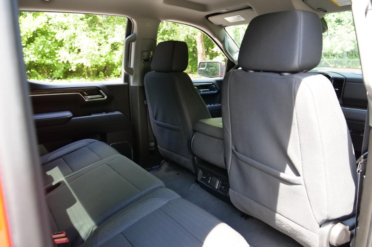 2025 Chevrolet Silverado 1500 LT 4X4 / Duramax 3.0L Diesel / Navigation! High Point NC