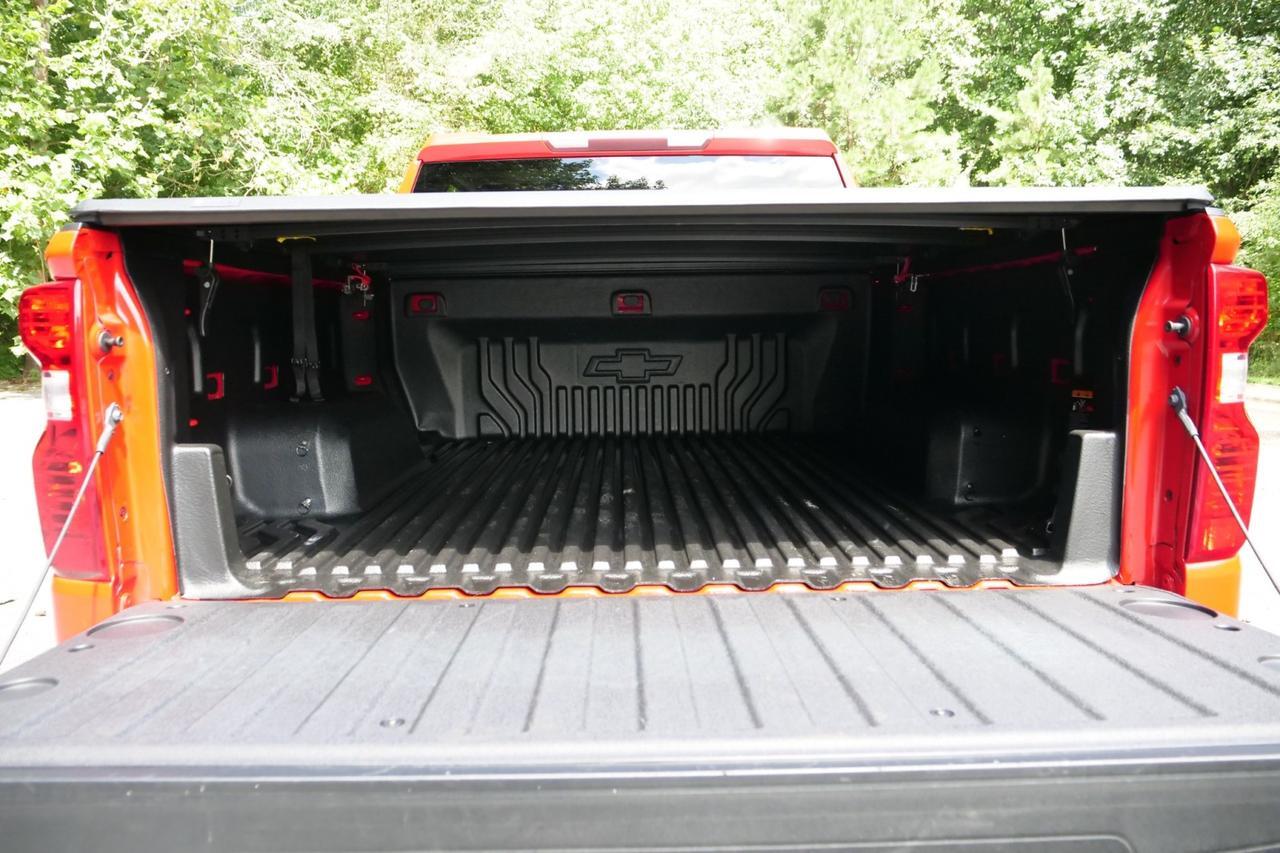 2025 Chevrolet Silverado 1500 LT 4X4 / Duramax 3.0L Diesel / Navigation! High Point NC