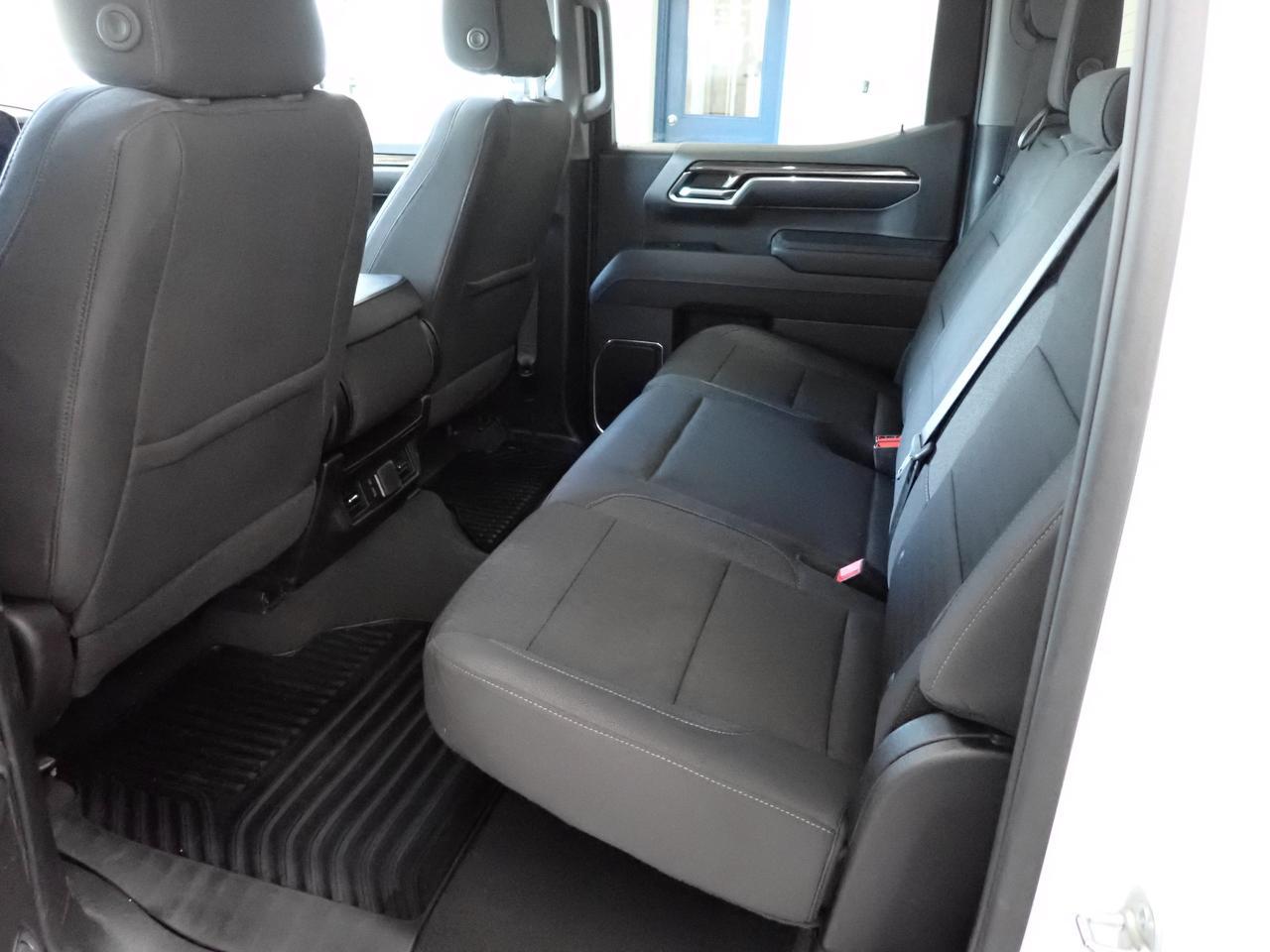 2025 Chevrolet Silverado 1500 LT CREW CAB 4WD Listowel ON