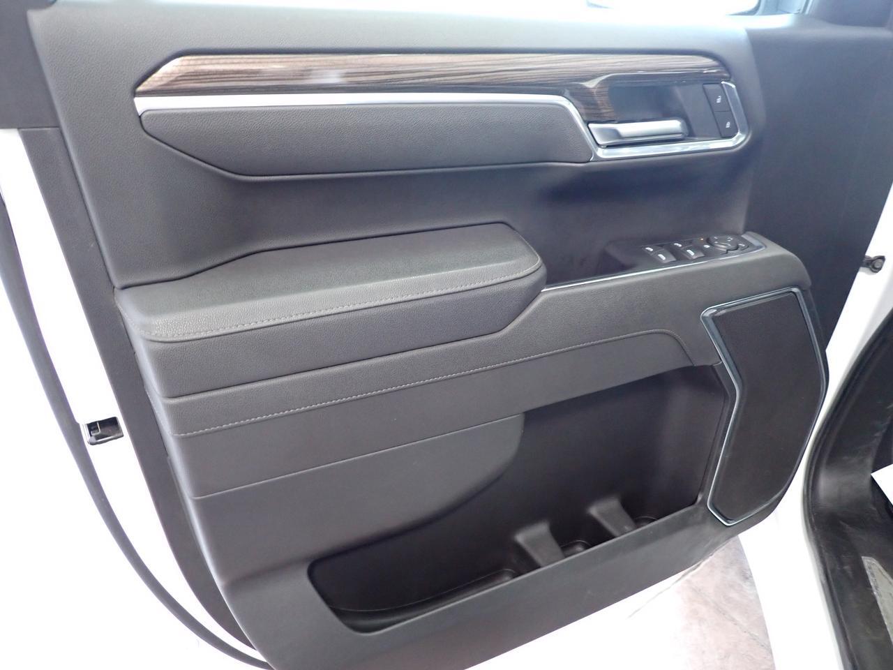 2025 Chevrolet Silverado 1500 LT CREW CAB 4WD Listowel ON