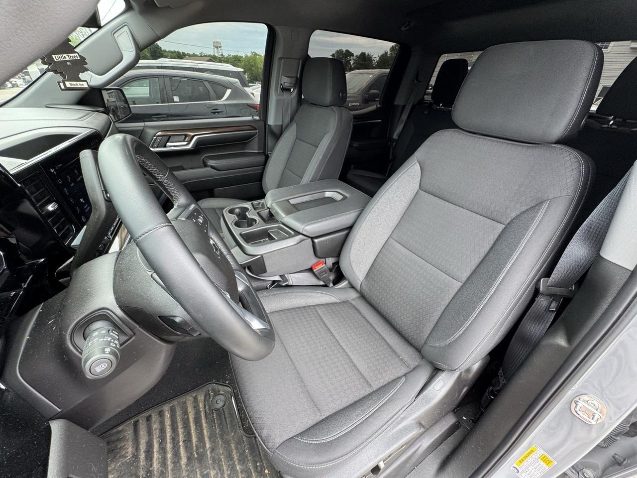 2025 Chevrolet Silverado 1500 LT Crestwood KY