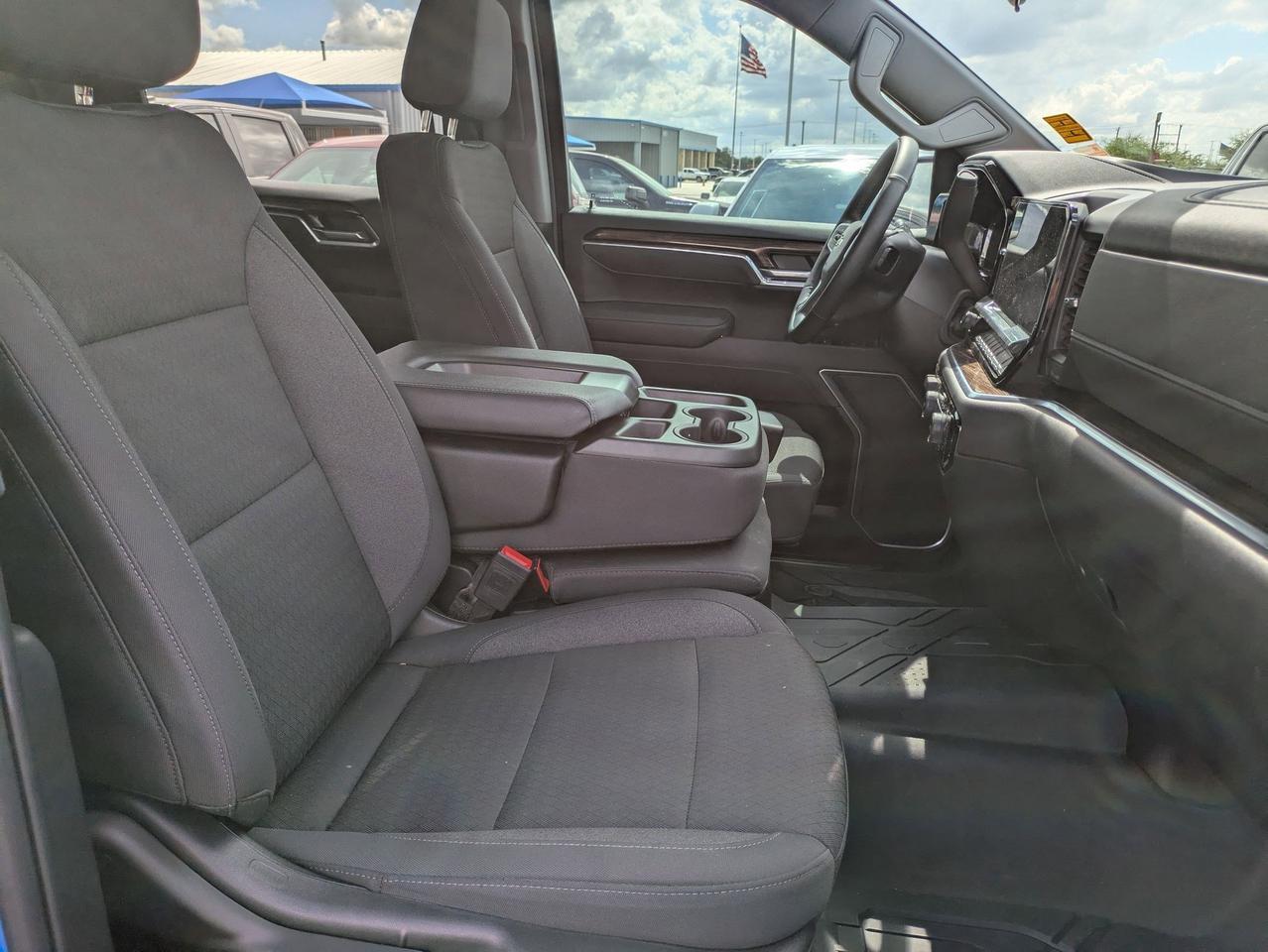 2025 Chevrolet Silverado 1500 LT Castroville TX