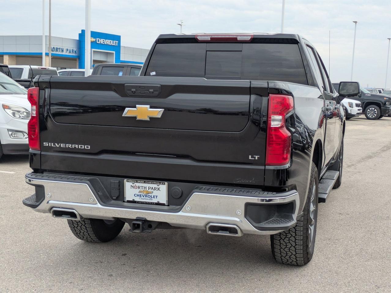 2025 Chevrolet Silverado 1500 LT
