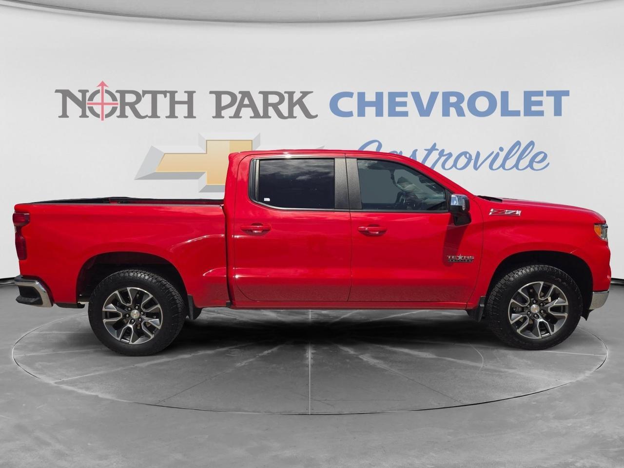 2025 Chevrolet Silverado 1500 LT