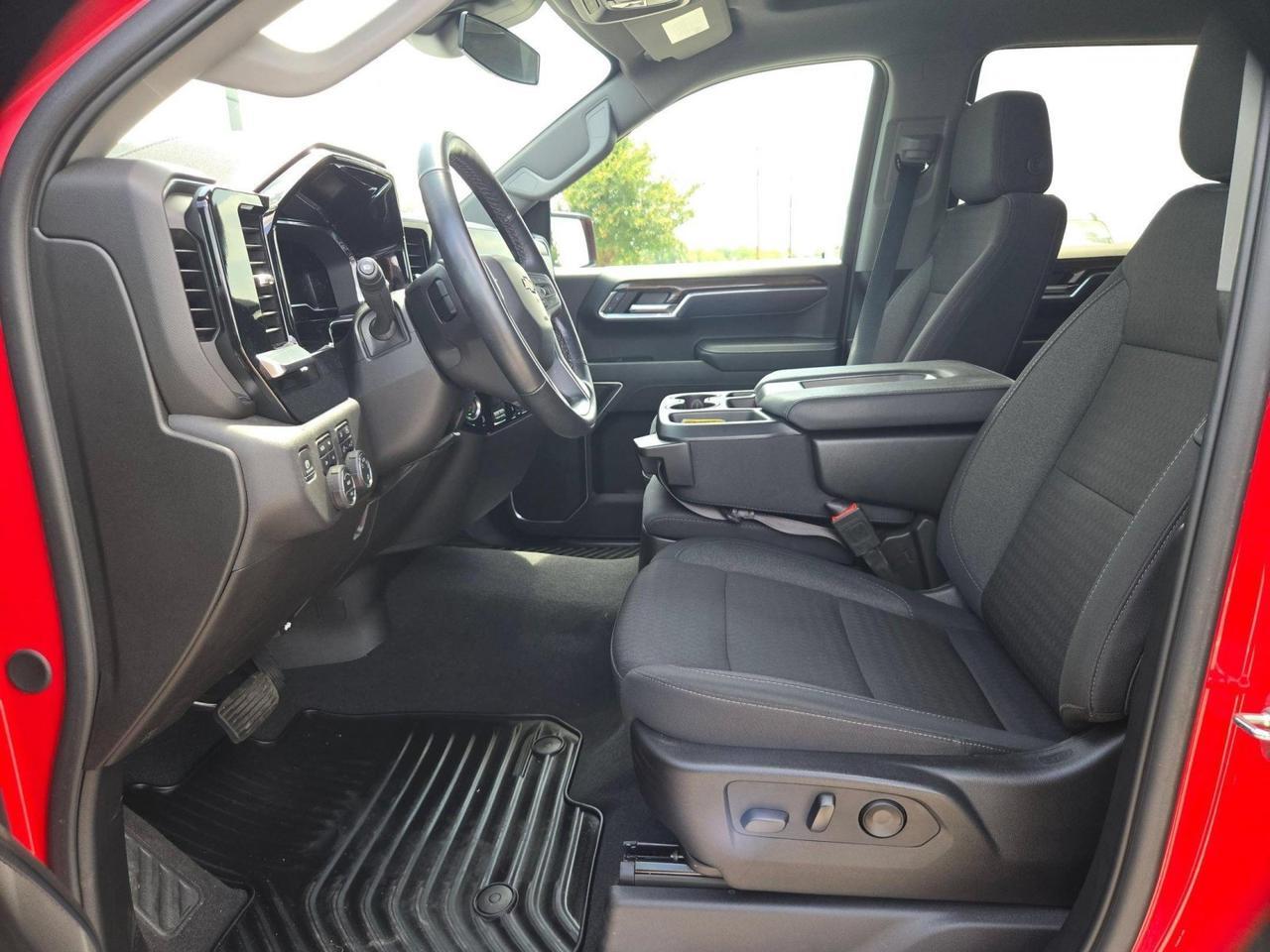 2025 Chevrolet Silverado 1500 LT Castroville TX