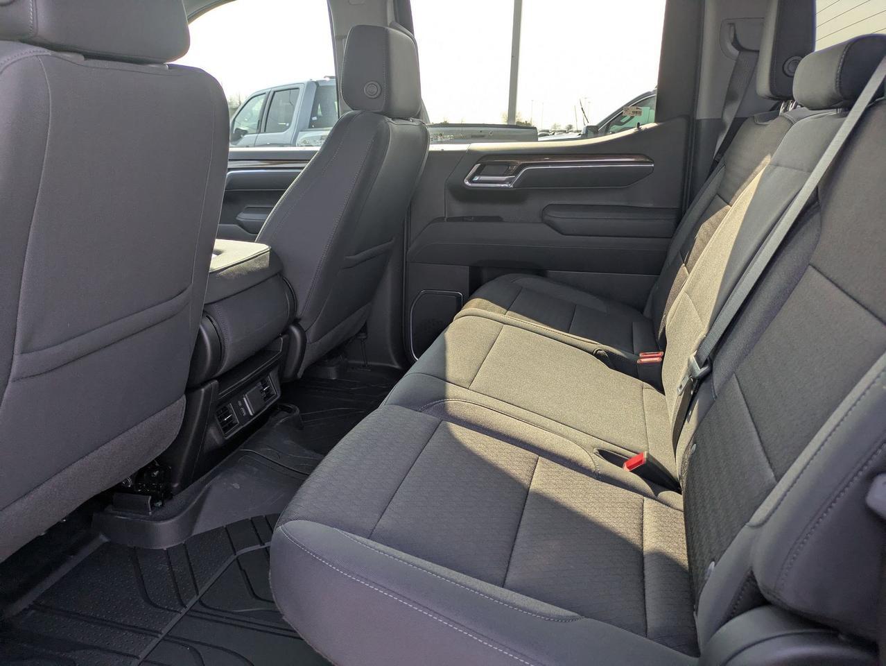 2025 Chevrolet Silverado 1500 LT Castroville TX