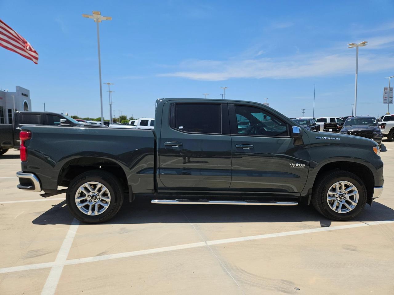 2025 Chevrolet Silverado 1500 LT