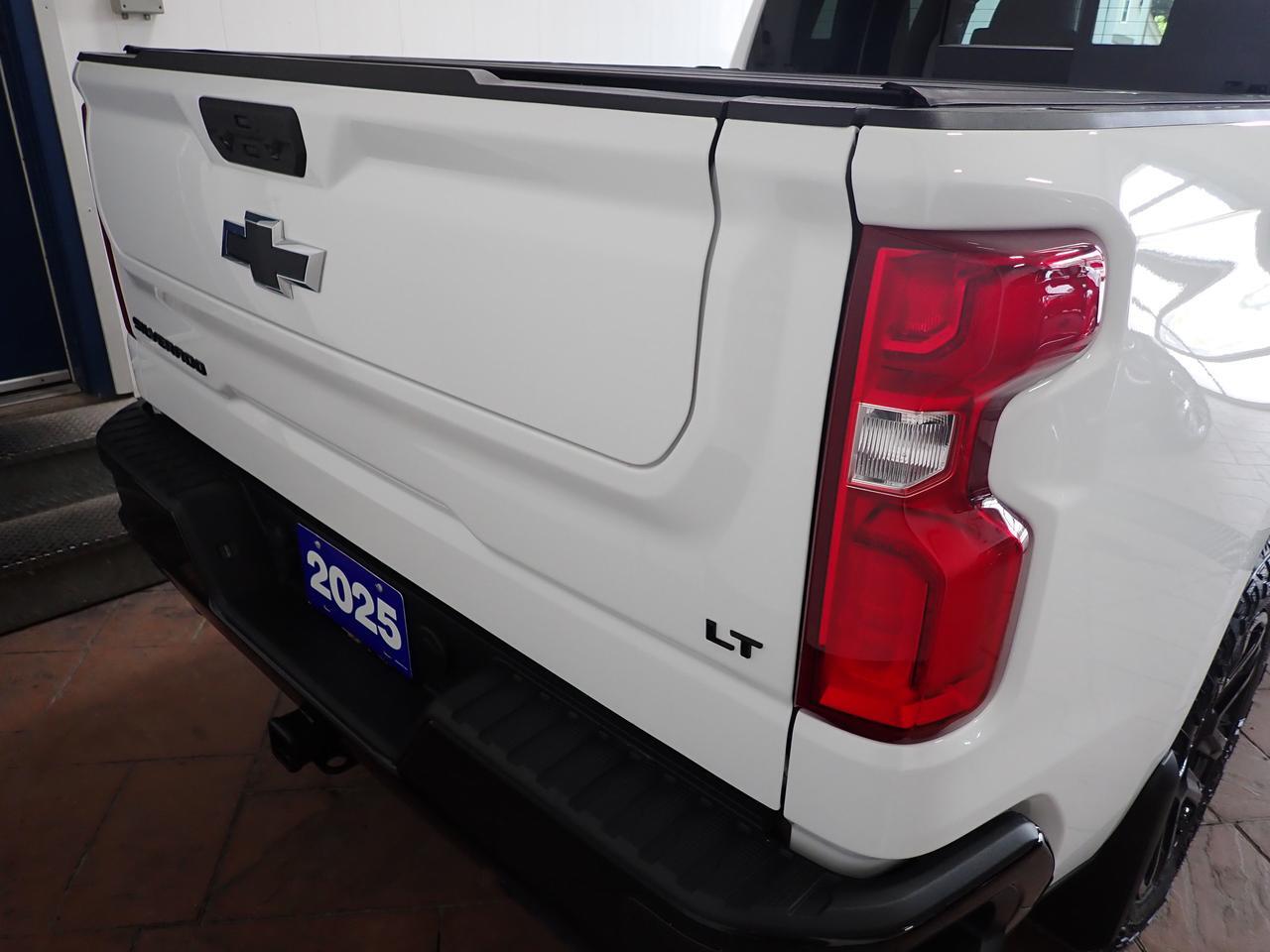 2025 Chevrolet Silverado 1500 LT Trail Boss 4WD *DIESEL* LEATHER Listowel ON
