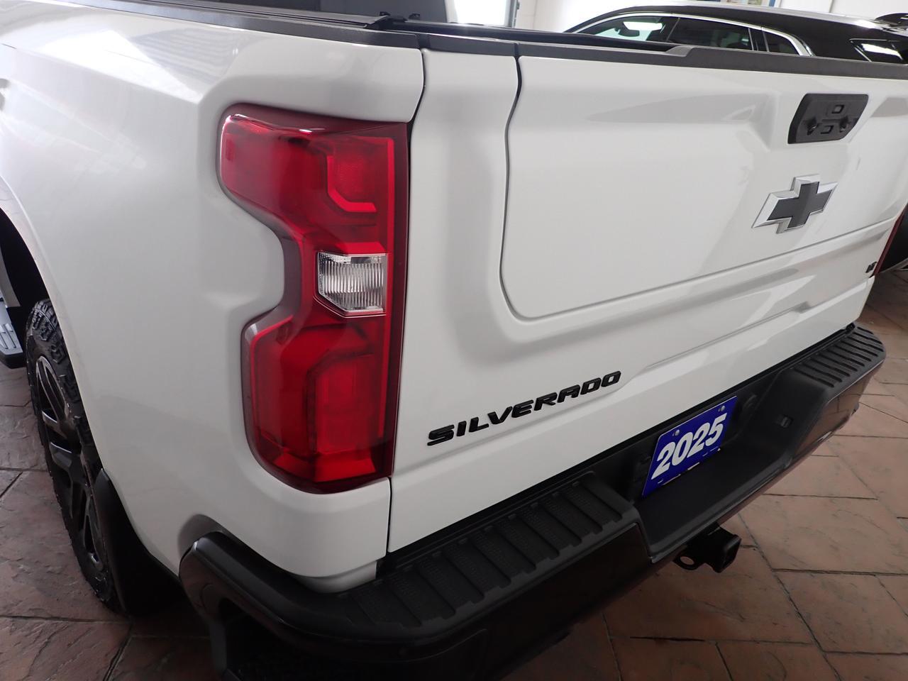 2025 Chevrolet Silverado 1500 LT Trail Boss 4WD *DIESEL* LEATHER Listowel ON