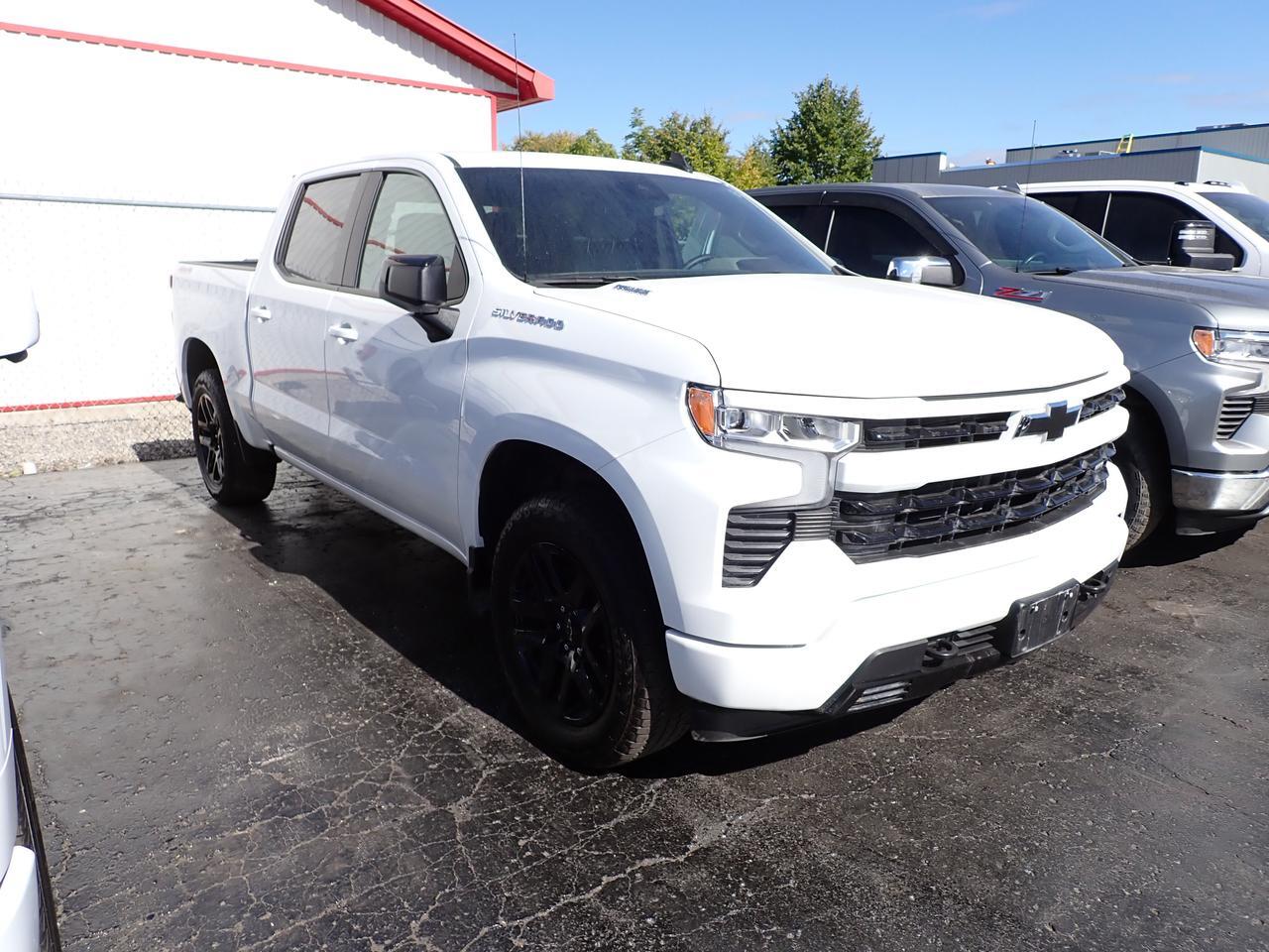 2025 Chevrolet Silverado 1500 RST 4WD CREW CAB *DIESEL*