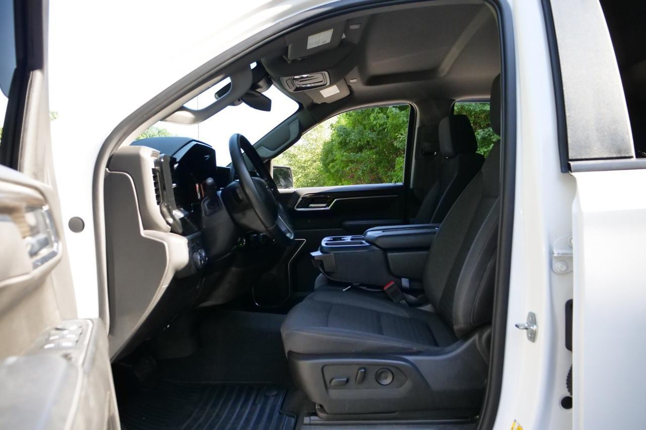 2025 Chevrolet Silverado 1500 RST 4X4 / 5.3L V8 / Heated Front Seats! High Point NC