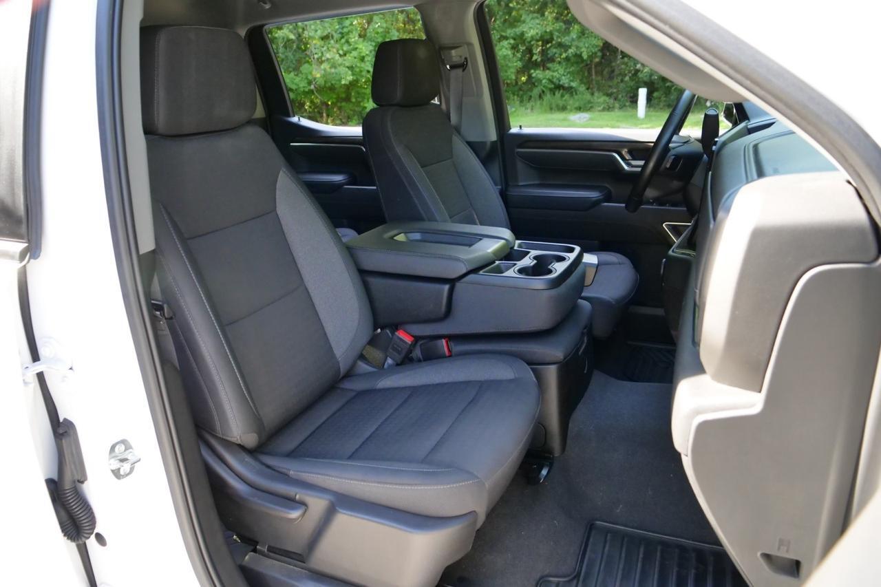 2025 Chevrolet Silverado 1500 RST 4X4 / 5.3L V8 / Heated Front Seats! High Point NC