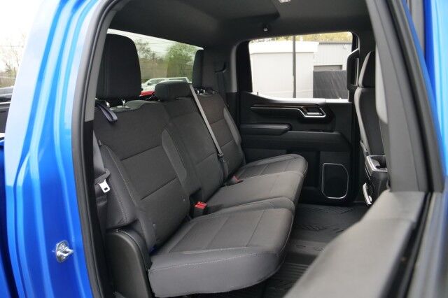 2025 Chevrolet Silverado 1500 RST 4X4 / Z71 Off Road / 5.3L V8 / New Tires! High Point NC