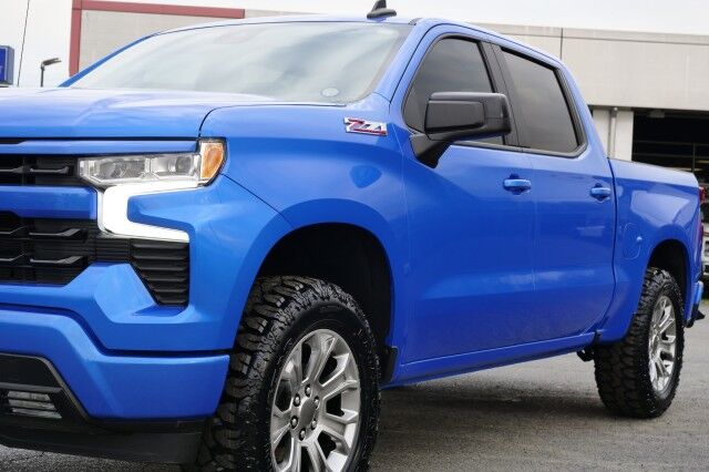 2025 Chevrolet Silverado 1500 RST 4X4 / Z71 Off Road / 5.3L V8 / New Tires! High Point NC