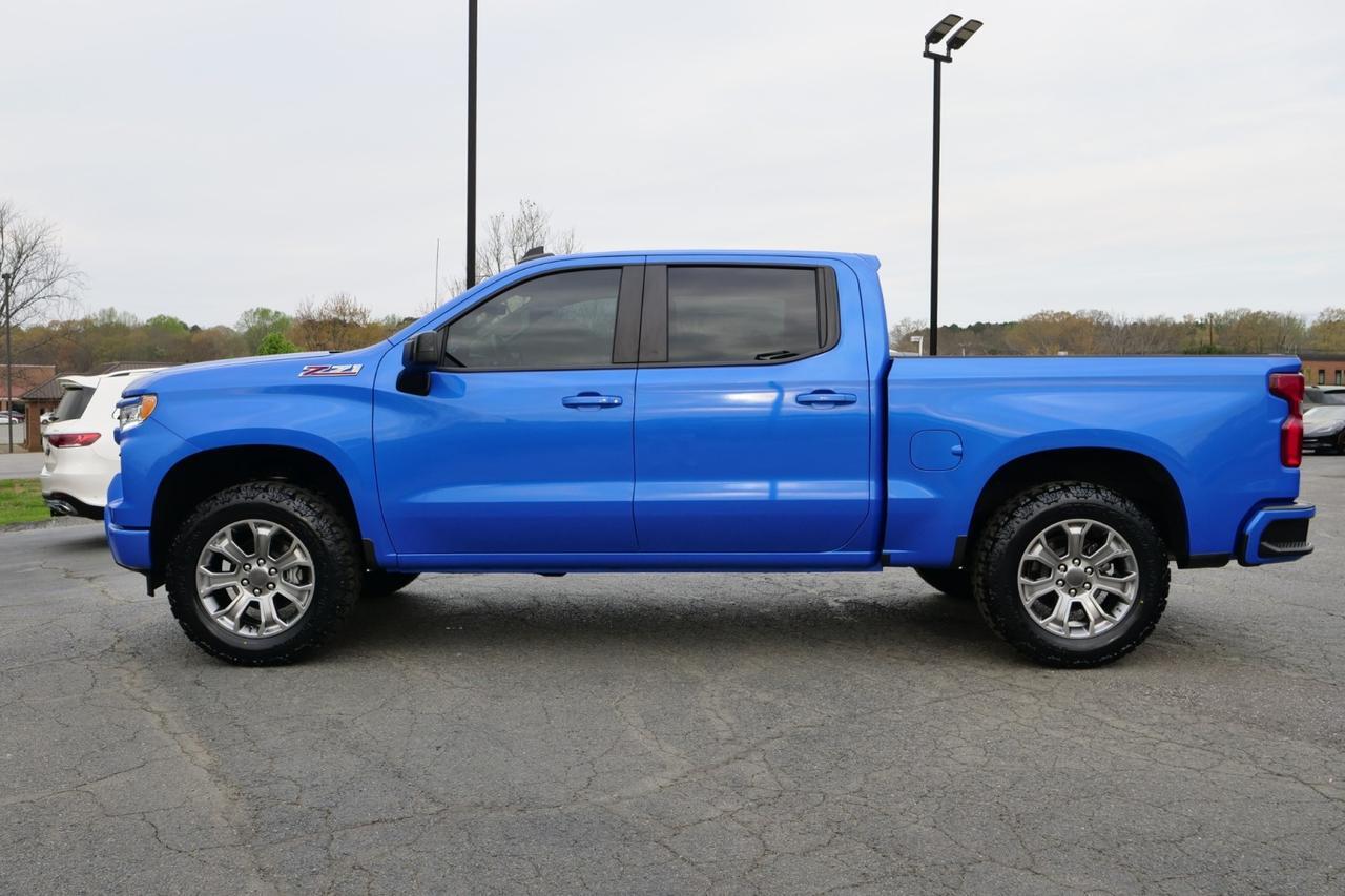 2025 Chevrolet Silverado 1500 RST 4X4 / Z71 Off Road / 5.3L V8 / New Tires! Lincolnton NC