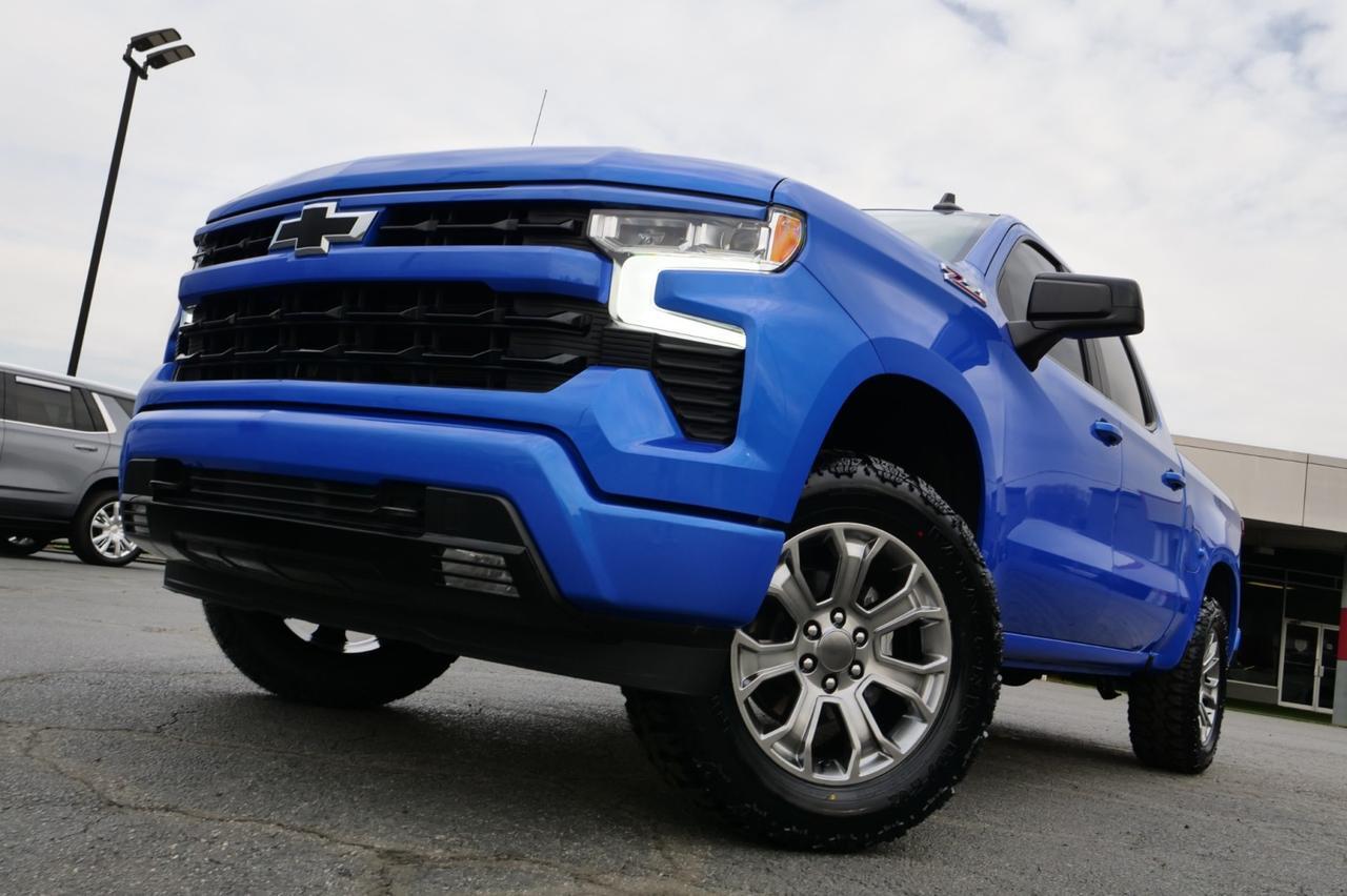 2025 Chevrolet Silverado 1500 RST 4X4 / Z71 Off Road / 5.3L V8 / New Tires! Lincolnton NC