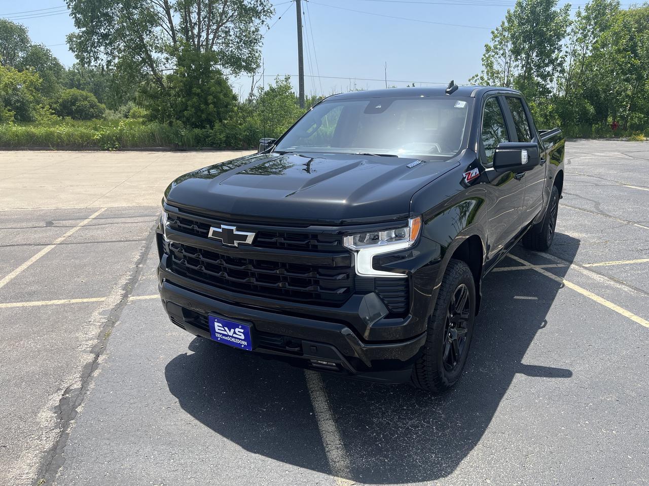 2025 Chevrolet Silverado 1500 RST Z71 Crew Cab 4WD 3.0L DuramaxDiesel AllStarPremiumPkg w/Sunroof AdptvCrz LthrBuckets 20s
