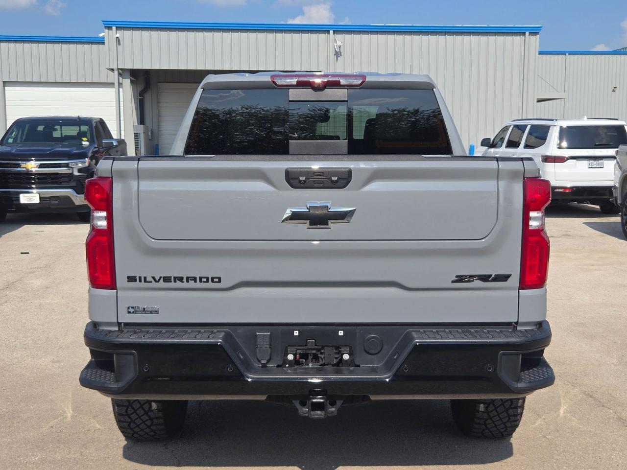 2025 Chevrolet Silverado 1500 ZR2 Castroville TX