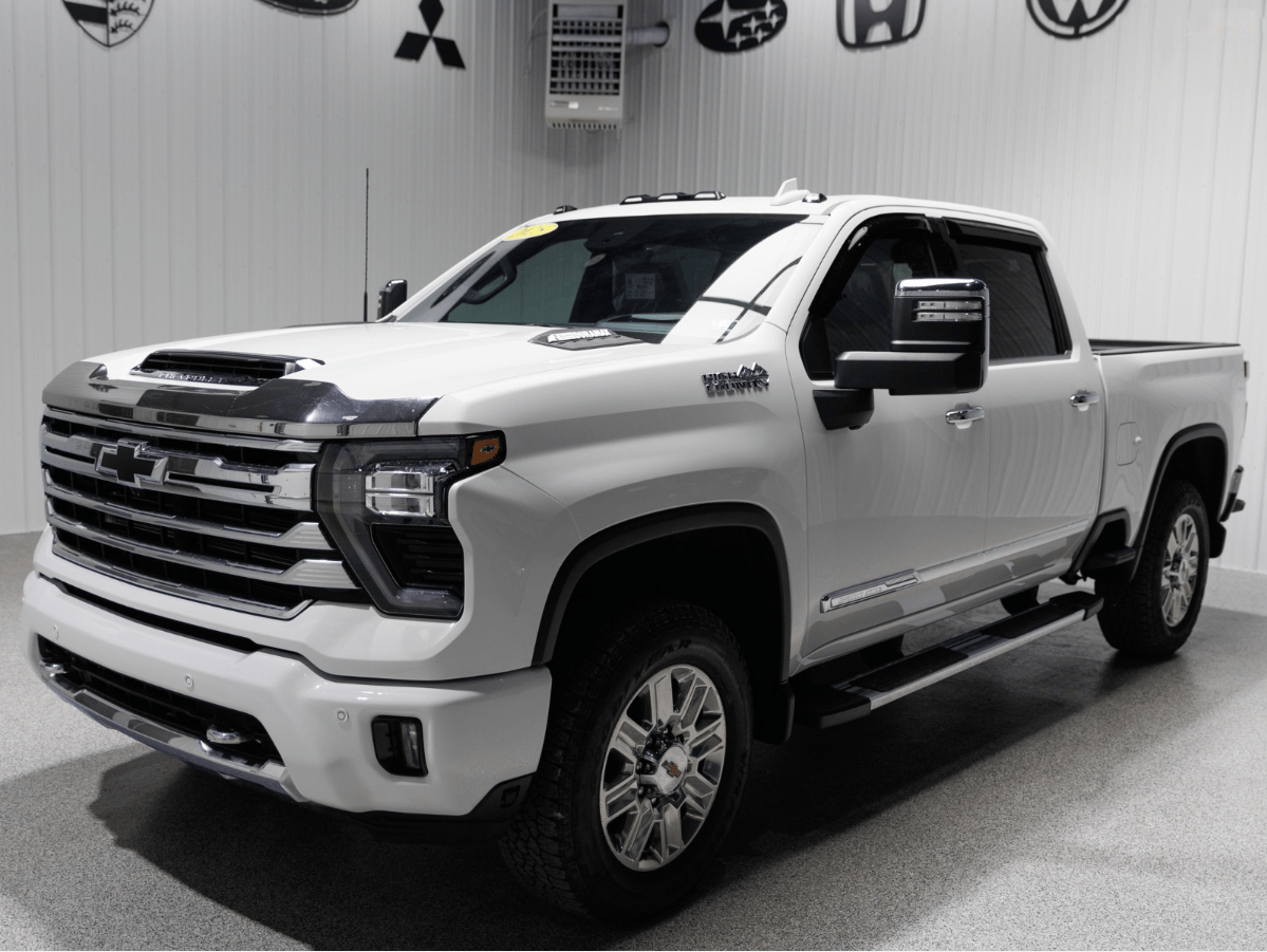 2025 Chevrolet Silverado 2500 High Country Crew Cab 4WD Diesel NAV Cranberry PA