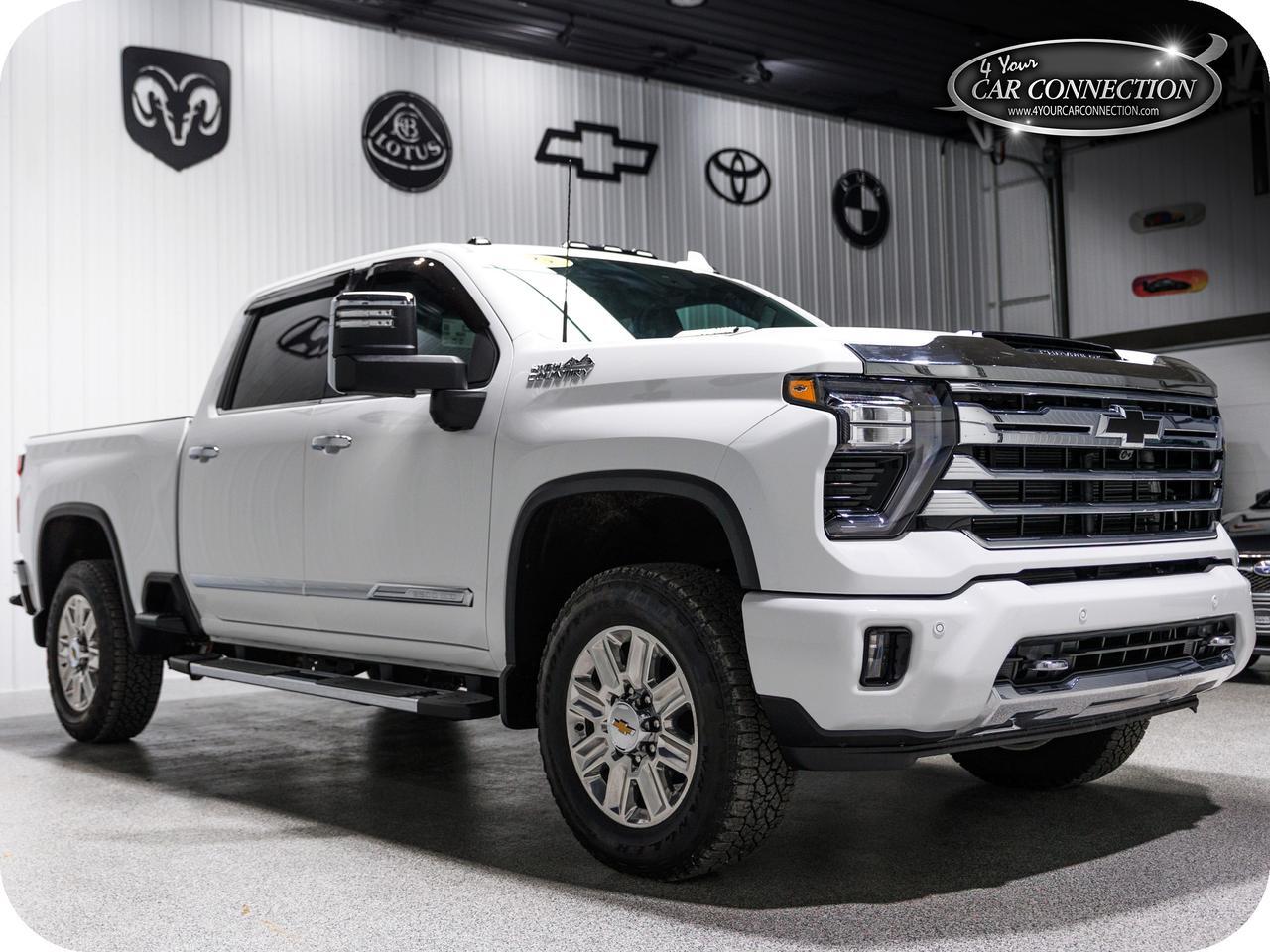 2025 Chevrolet Silverado 2500 High Country Crew Cab 4WD Diesel NAV