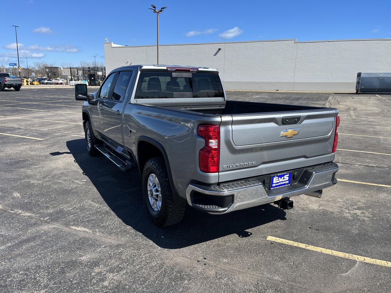 2025 Chevrolet Silverado 2500HD 2500HD LT Z71 Crew Cab 4WD DuramaxDiesel HeatPkg 5thWheelPkg w/PwrSeat RemoteStart HtdBucketSeats Saukville WI
