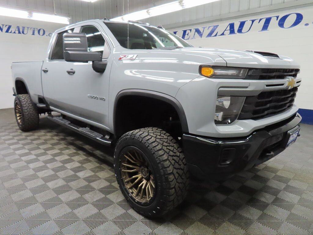 2025 Chevrolet Silverado 2500HD 4x4 Crew Cab Custom Fond du Lac WI