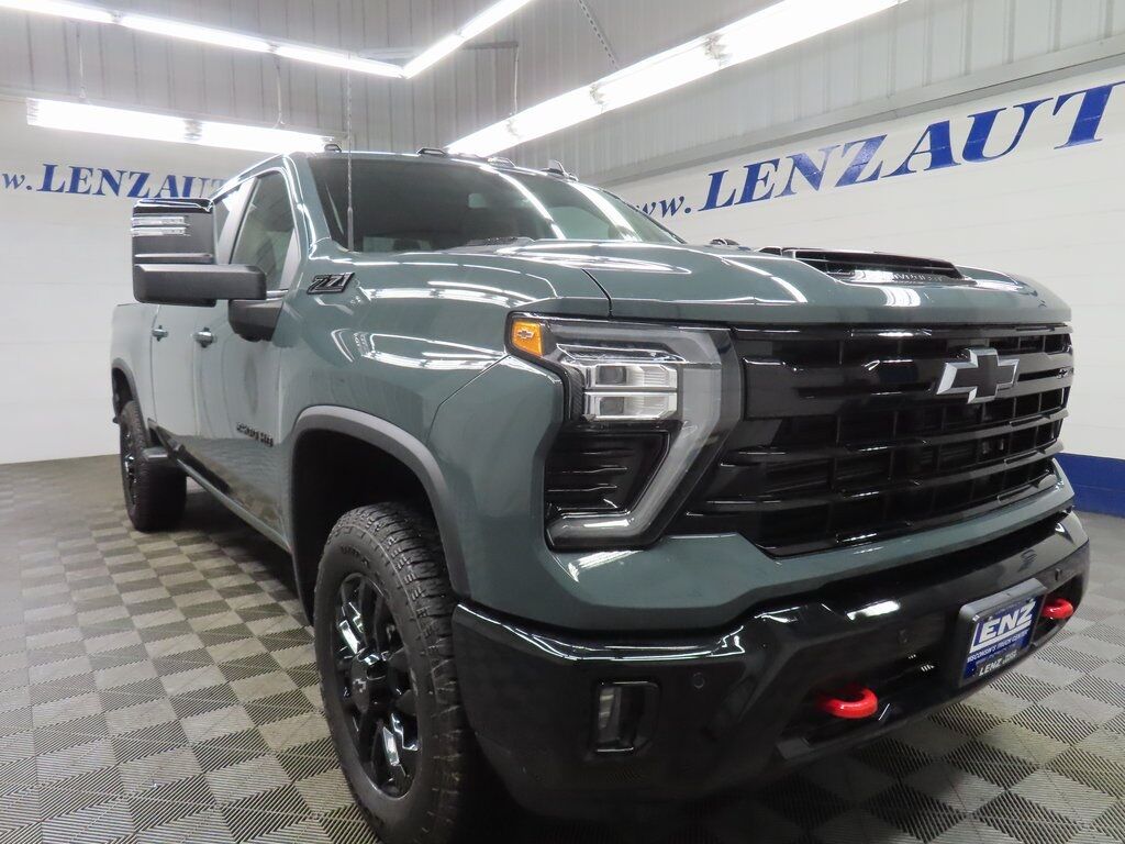 2025 Chevrolet Silverado 2500HD 4x4 Crew Cab LT