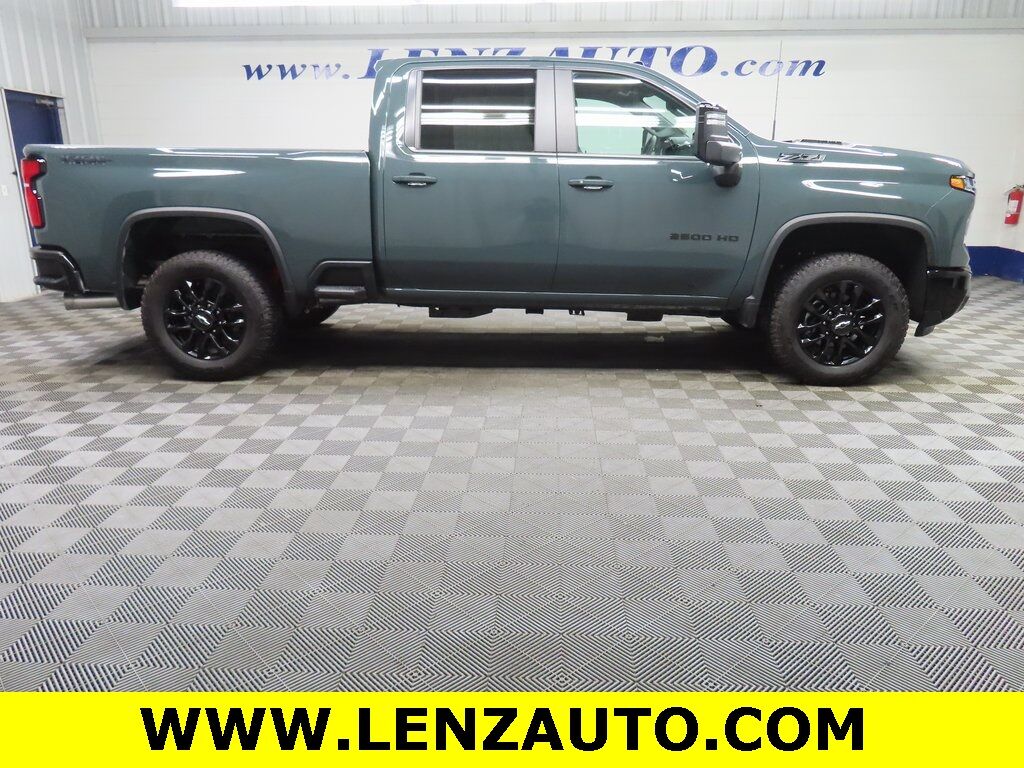 2025 Chevrolet Silverado 2500HD 4x4 Crew Cab LT
