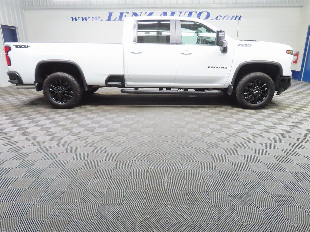 2025 Chevrolet Silverado 2500HD 4x4 Crew Cab LT