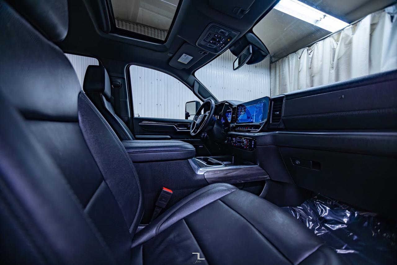 2025 Chevrolet Silverado 2500HD 4x4 Crew Cab LTZ Diesel Leather Roof Nav BCam Red Deer AB