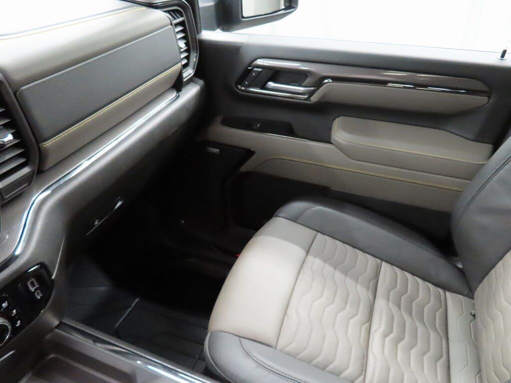 2025 Chevrolet Silverado 2500HD 4x4 Crew Cab ZR2 Fond du Lac WI