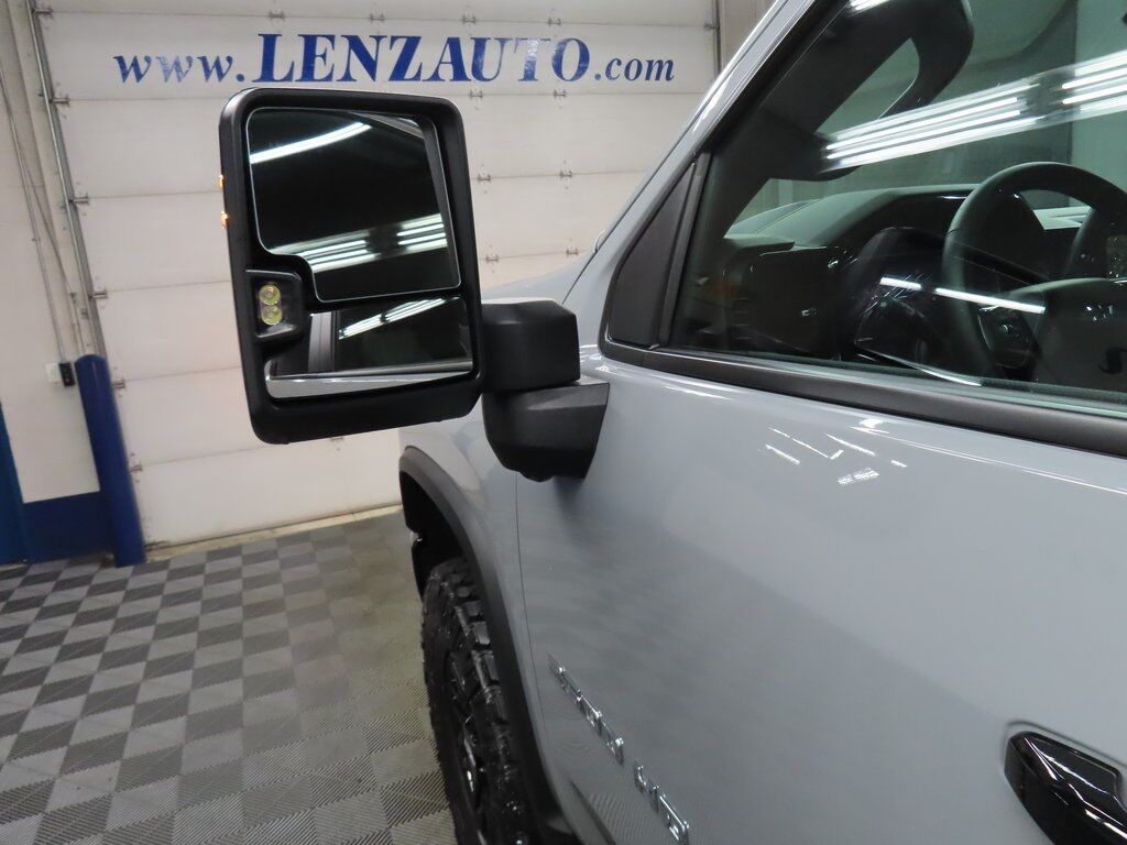 2025 Chevrolet Silverado 2500HD 4x4 Crew Cab ZR2 Fond du Lac WI