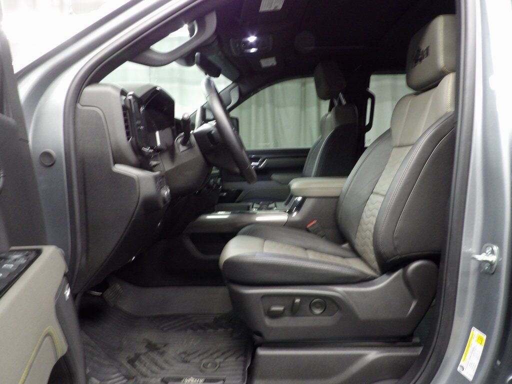 2025 Chevrolet Silverado 2500HD 4x4 Crew Cab ZR2 Fond du Lac WI