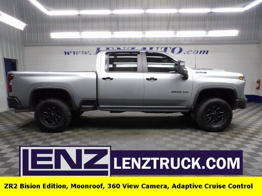 2025_Chevrolet_Silverado 2500HD_4x4 Crew Cab ZR2_ Fond du Lac WI